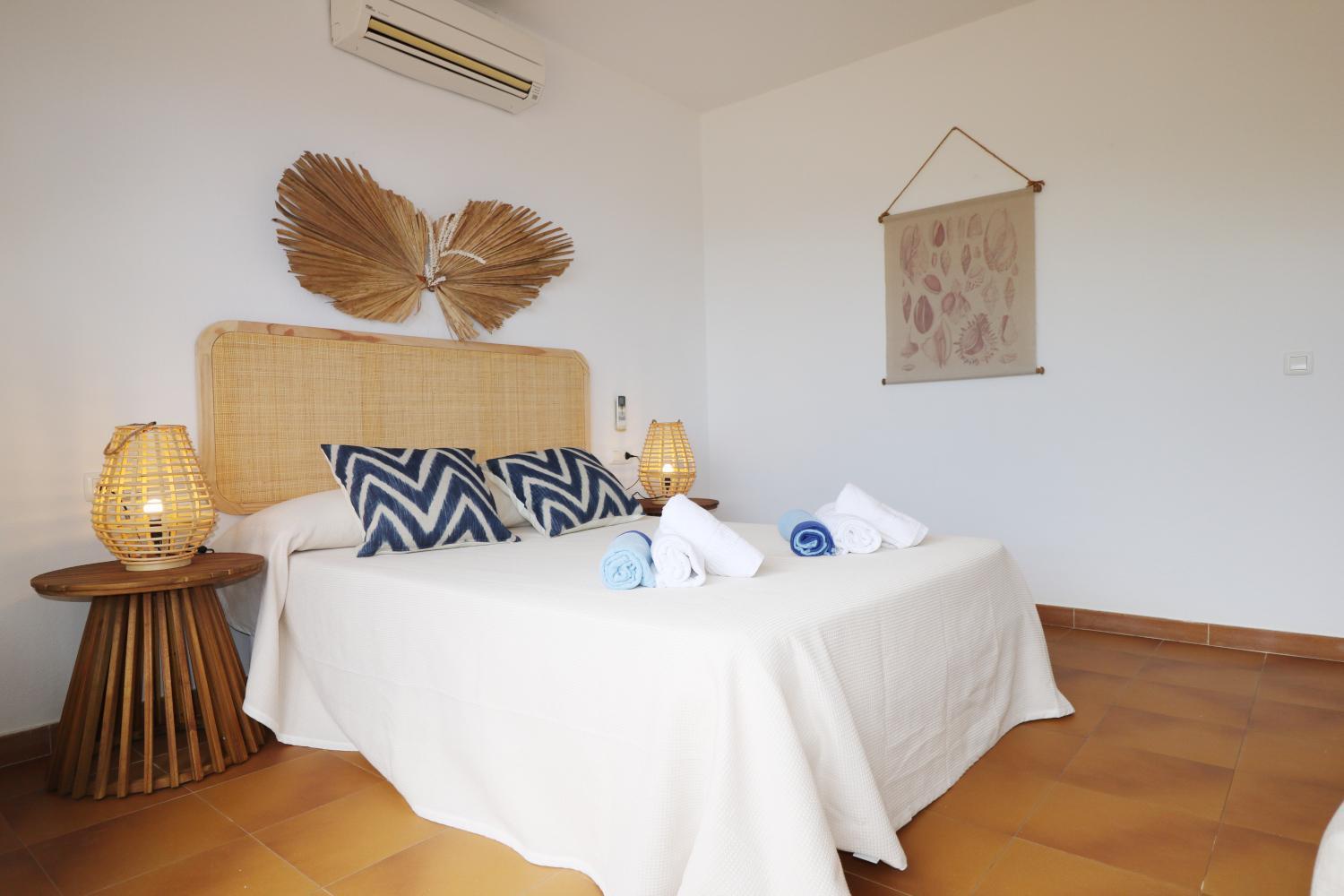 Villa LAS MARINAS - 3, con piscina privada y a 5 minutos de la playa Punta Grossa Habitación foto